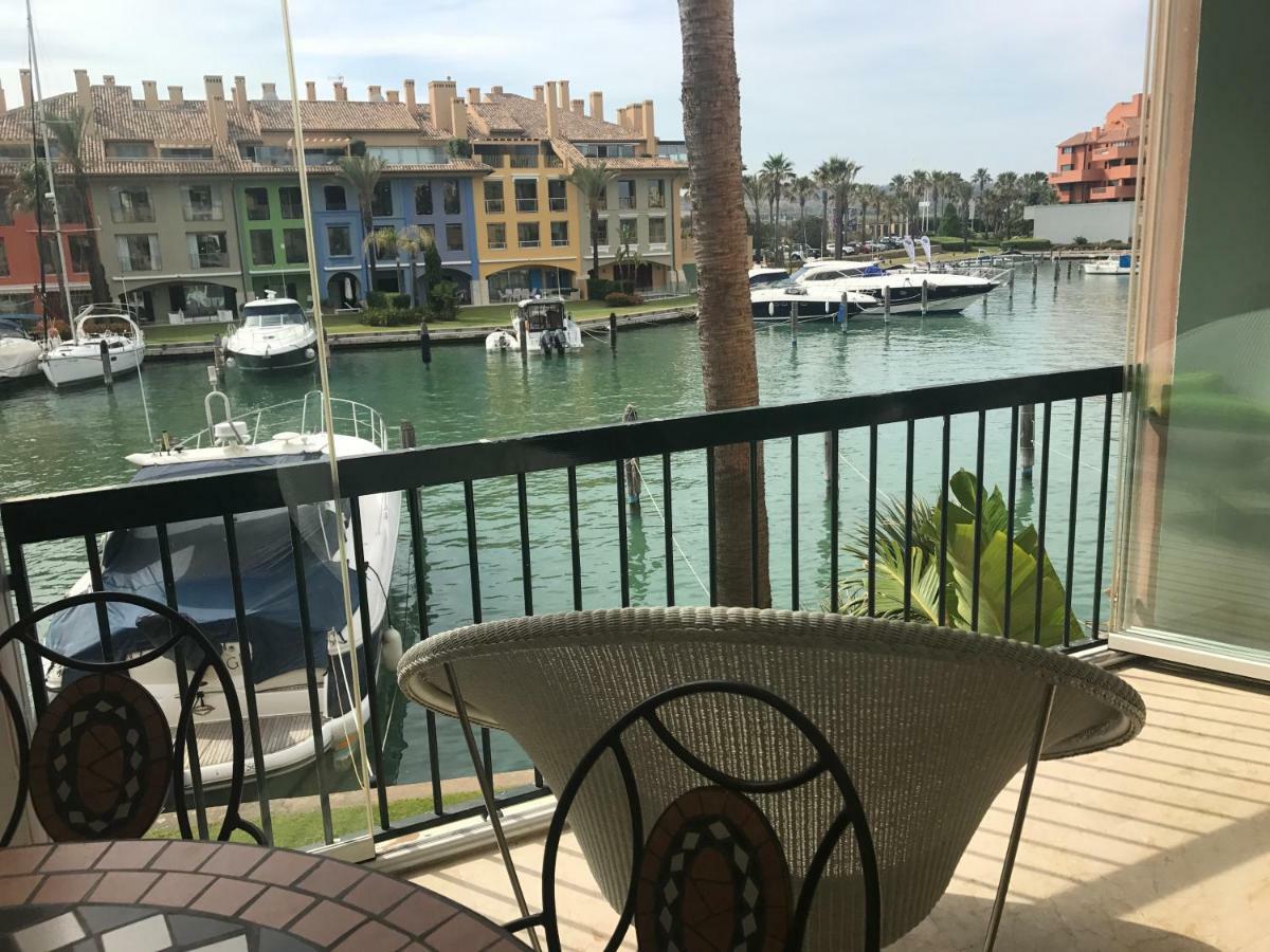 Apartamento Con Piscina ,Playa Con Vistas Panoramicas En La Marina De Sotogrande San Roque  Dış mekan fotoğraf