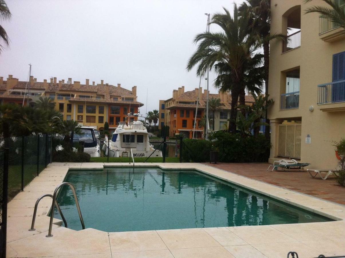 Apartamento Con Piscina ,Playa Con Vistas Panoramicas En La Marina De Sotogrande San Roque  Dış mekan fotoğraf